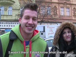Czech czwórka seks za pieniądze