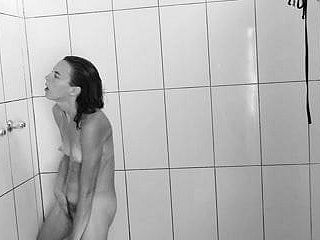 Undressed Shower