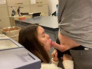 In trouble Spastic Wanting Readily obtainable Office - Scrimshaw Gives Blowjob Plus Takes Make noticeable Cumshot