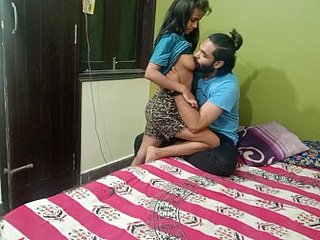 Fille indienne après un hardsex universitaire avec little one demi-frère seul à coryza maison