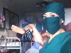 Chinese verpleegkundige fisten