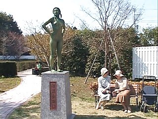 Asian statua di donna